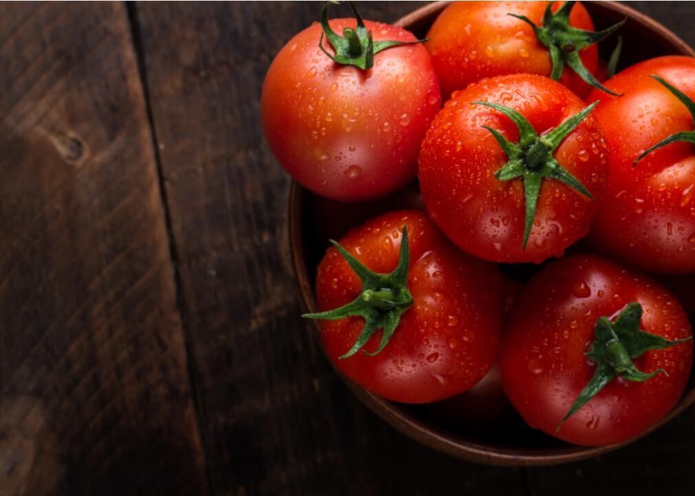 Keep tomatoes out of the fridge